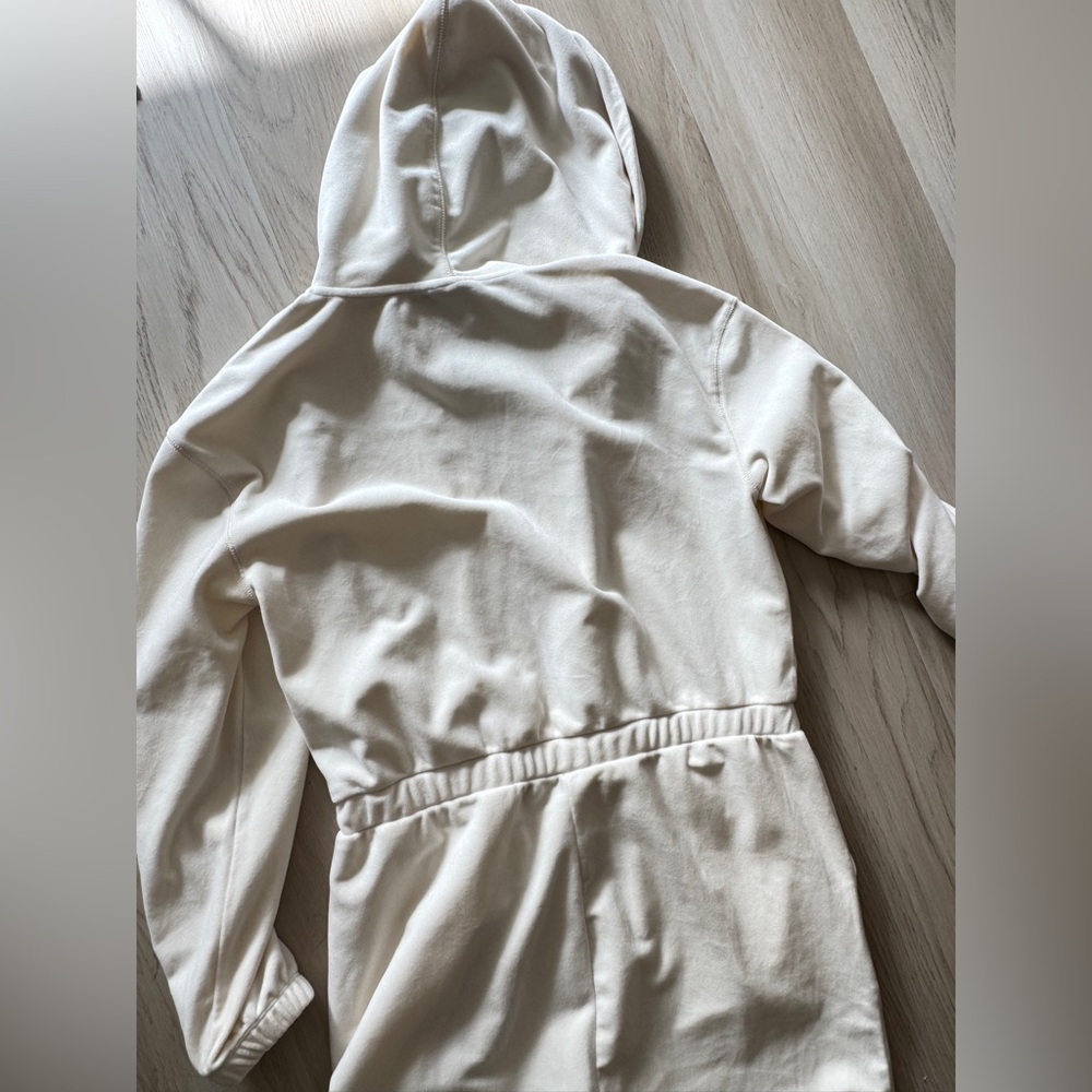 Juicy Couture Velour Long Sleeve Jumpsuit One Piece Suit hood Cream Pebble large - Picture 8 of 8